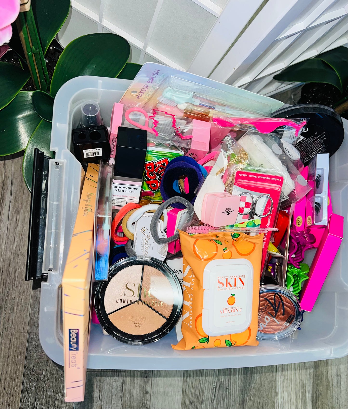 Beauty Scoops (TIKTOK SCOOPS)